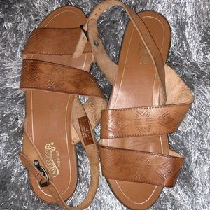 Coasters Italian sandals